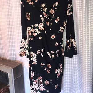 Lauren Ralph Lauren Low cut wrap dress